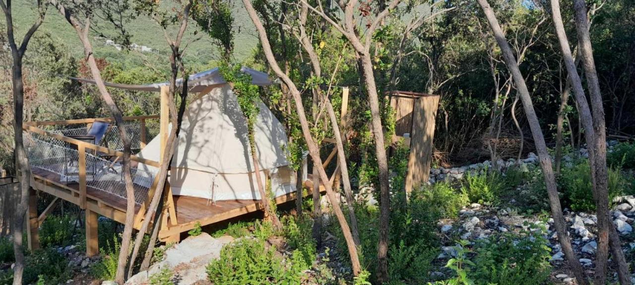 Готель Bigova Glamping Котор Екстер'єр фото
