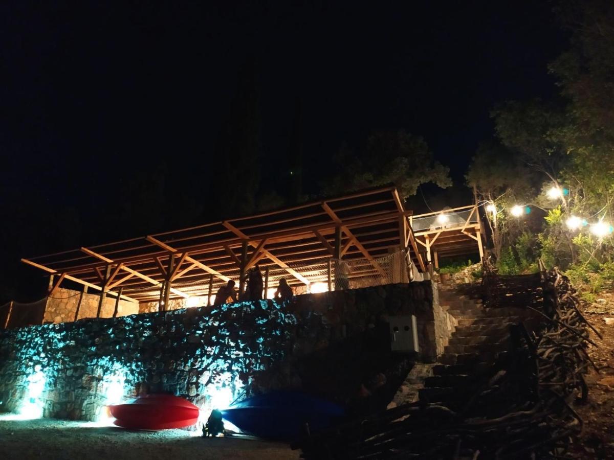 Готель Bigova Glamping Котор Екстер'єр фото